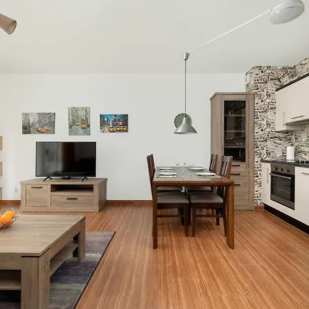 Przytulny Z Parkingiem By Renters Appartement